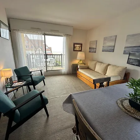 Les Marines-vue Mer&plage Appartement Cabourg