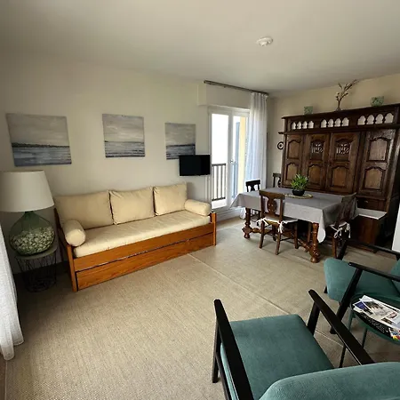 Les Marines-vue Mer&plage Appartement Cabourg